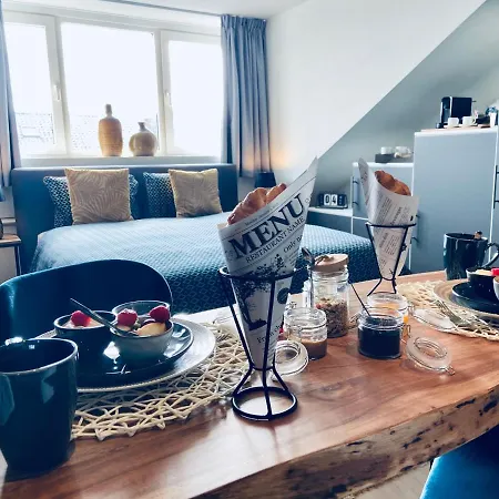 5th Floor Bed and breakfast 2*